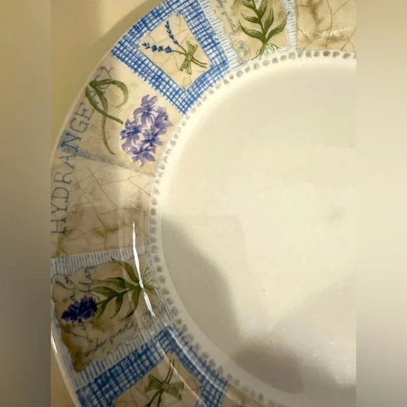 PIER 1 HYDRANGEA Flowers Set of  2 10” Dinner Plate Dish England Angleterre HTF - Picture 9 of 9